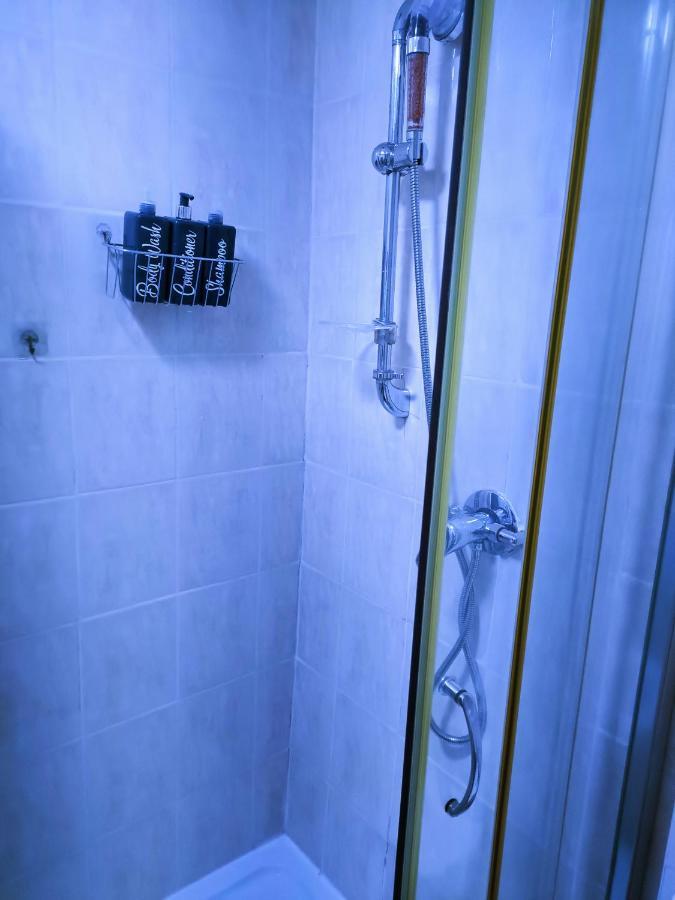 Homestay Bedspace 伯明翰 外观 照片